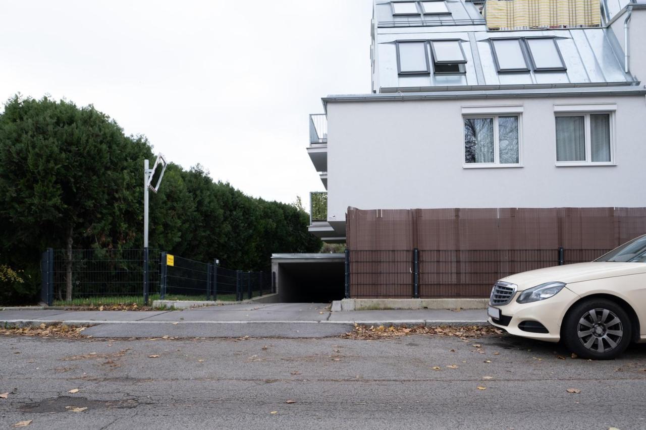 Modern Apartment With Private Balcony Near City Center Wien Exteriör bild